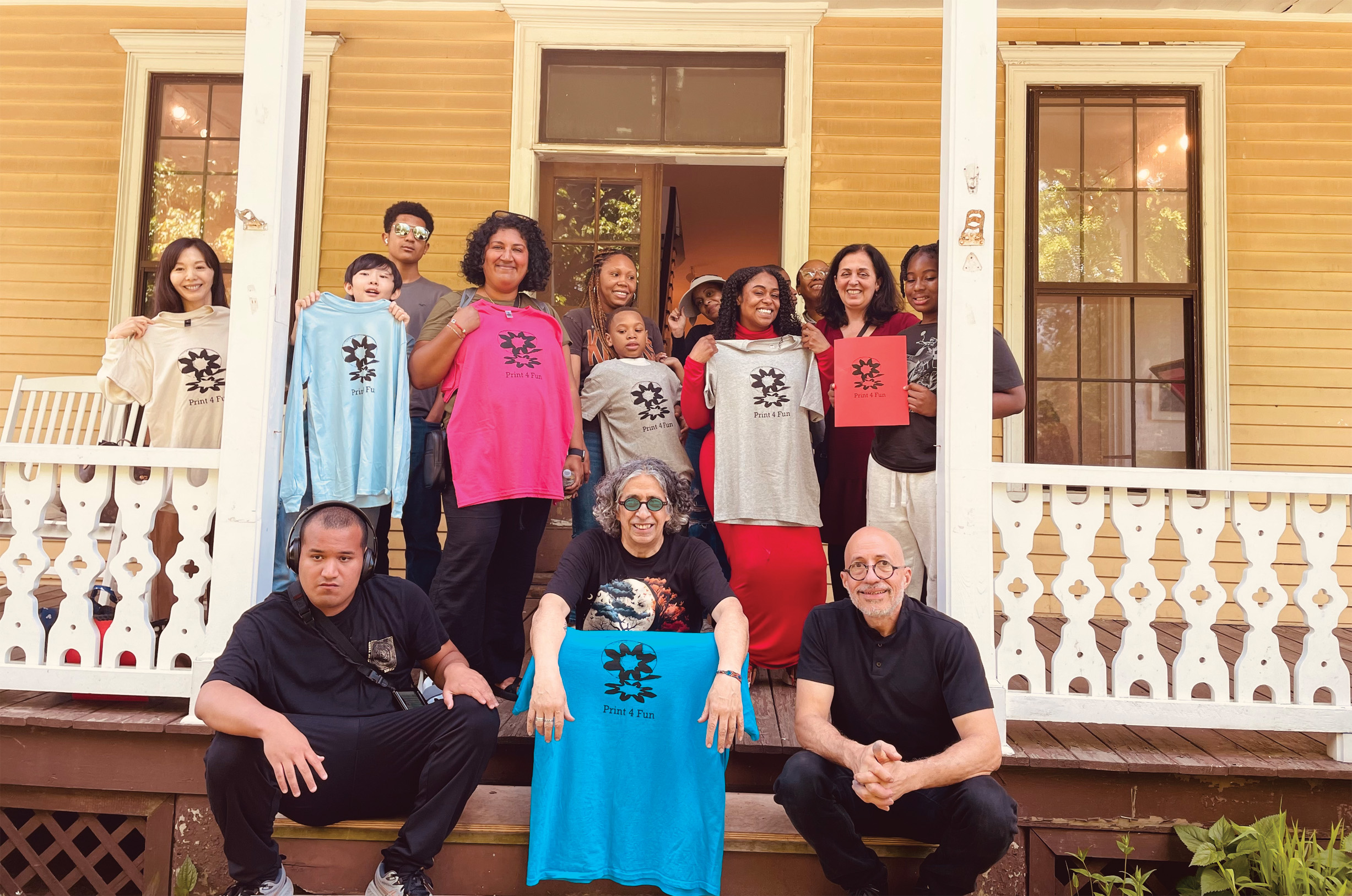 Group photo — Nativo Prints community event